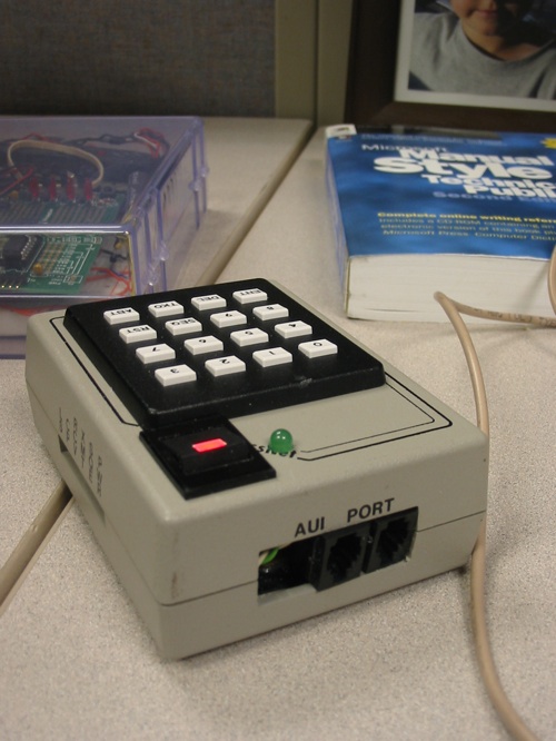 HOW TO - Make a DTMF phone dialer - Make: