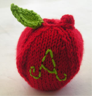 Knit Apple Cozy Pattern - Make: