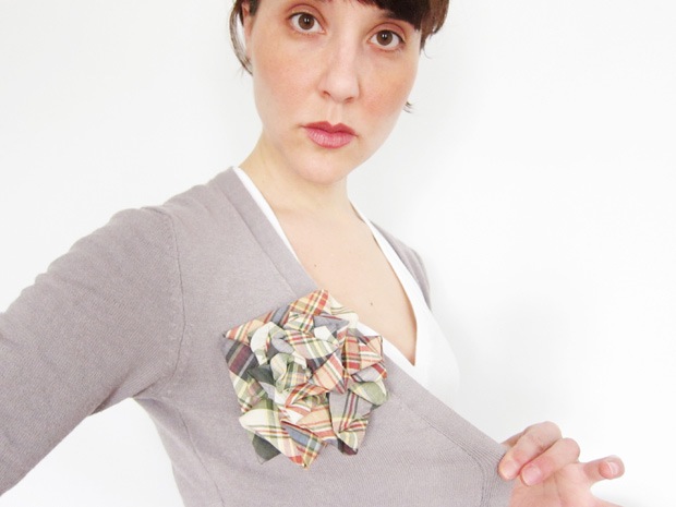 necktie brooch