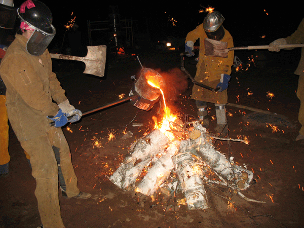 Iron Pour Action