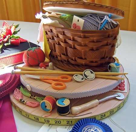 Amazing Crafty Cakes - Make:
